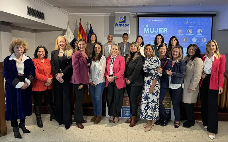 Mujeres que conectan territorios Mujeres que conectan territorios